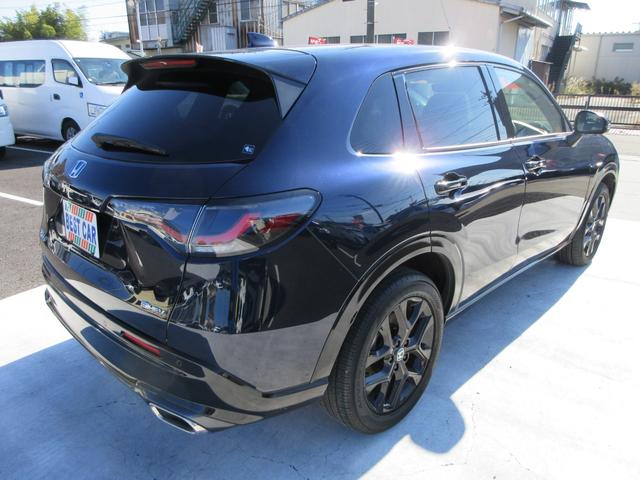 ＺＲ－Ｖ ｅ：ＨＥＶ　Ｚ特別仕様車ブラックスタイル　ホンダセンシング　本革シート　純正９インチナビ　フルセグＴＶ　全周囲カメラ　パワーバックドア　ＢＯＳＥサウンド　アダプティブクルーズコントロール　パドルシフト　ＥＴＣ　シートヒーター　パワーシート（17枚目）