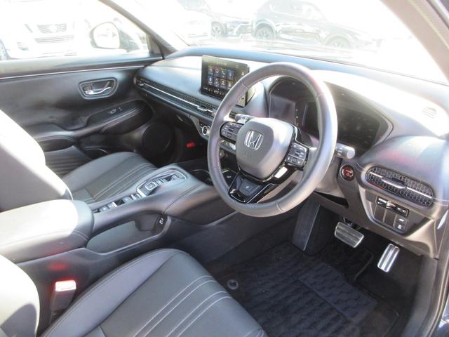 ＺＲ－Ｖ ｅ：ＨＥＶ　Ｚ特別仕様車ブラックスタイル　ホンダセンシング　本革シート　純正９インチナビ　フルセグＴＶ　全周囲カメラ　パワーバックドア　ＢＯＳＥサウンド　アダプティブクルーズコントロール　パドルシフト　ＥＴＣ　シートヒーター　パワーシート（44枚目）
