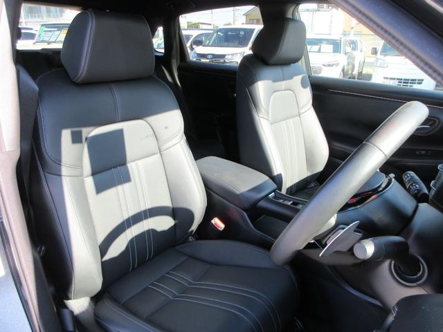 ＺＲ－Ｖ ｅ：ＨＥＶ　Ｚ特別仕様車ブラックスタイル　ホンダセンシング　本革シート　純正９インチナビ　フルセグＴＶ　全周囲カメラ　パワーバックドア　ＢＯＳＥサウンド　アダプティブクルーズコントロール　パドルシフト　ＥＴＣ　シートヒーター　パワーシート（45枚目）