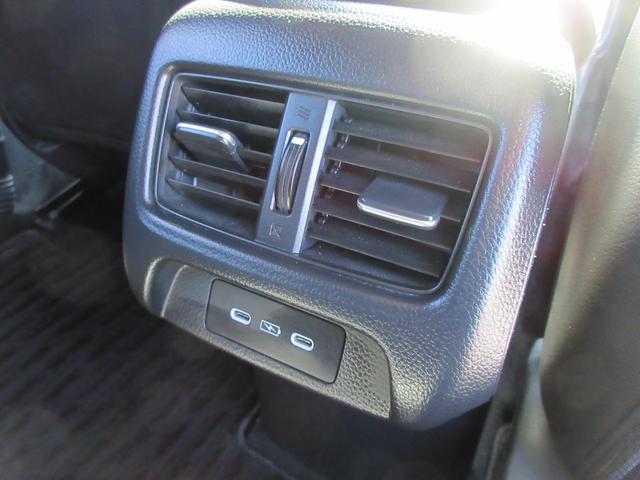 ＺＲ－Ｖ ｅ：ＨＥＶ　Ｚ特別仕様車ブラックスタイル　ホンダセンシング　本革シート　純正９インチナビ　フルセグＴＶ　全周囲カメラ　パワーバックドア　ＢＯＳＥサウンド　アダプティブクルーズコントロール　パドルシフト　ＥＴＣ　シートヒーター　パワーシート（47枚目）