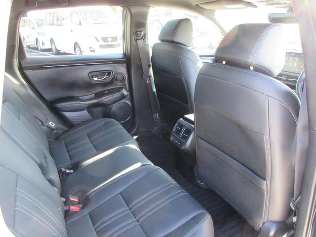 ＺＲ－Ｖ ｅ：ＨＥＶ　Ｚ特別仕様車ブラックスタイル　ホンダセンシング　本革シート　純正９インチナビ　フルセグＴＶ　全周囲カメラ　パワーバックドア　ＢＯＳＥサウンド　アダプティブクルーズコントロール　パドルシフト　ＥＴＣ　シートヒーター　パワーシート（48枚目）