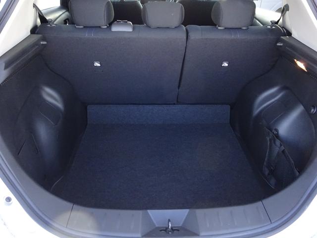 リーフ ｅ＋　Ｘ　純正９インチナビ　フルセグＴＶ　バックカメラ　ＥＴＣ２．０　Ｂｌｕｅｔｏｏｔｈ　ＵＳＢ　クルーズコントロール　レーンキープアシスト　ＬＥＤヘッドライト　オートライト　オートハイビーム　シートヒーター（15枚目）