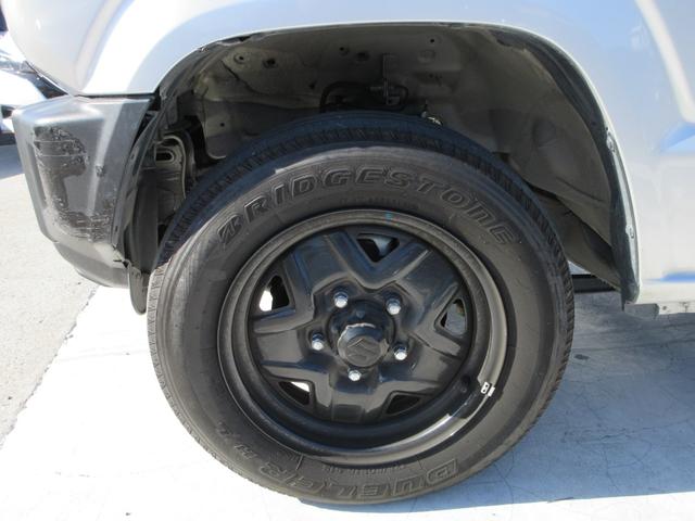 ジムニー ＸＧ　４ＷＤ　ＫＥＮＷＯＯＤナビ　フルセグＴＶ　ヒルディセントコントロール　アイドリングストップ　キーレスエントリー　ＤＶＤ再生　Ｂｌｕｅｔｏｏｔｈ（9枚目）