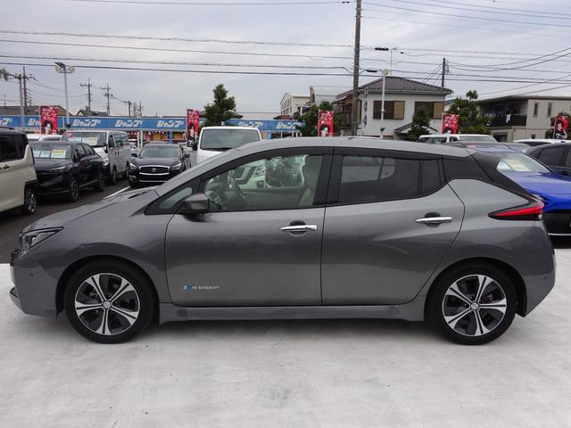 リーフ Ｇ　プロパイロット　純正ナビ　フルセグＴＶ　アラウンドビューモニター　ＥＴＣ　レーンキープアシスト　ブラインドスポットモニター　シートヒーター　ＬＥＤヘッドライト　オートライト　オートハイビーム（9枚目）