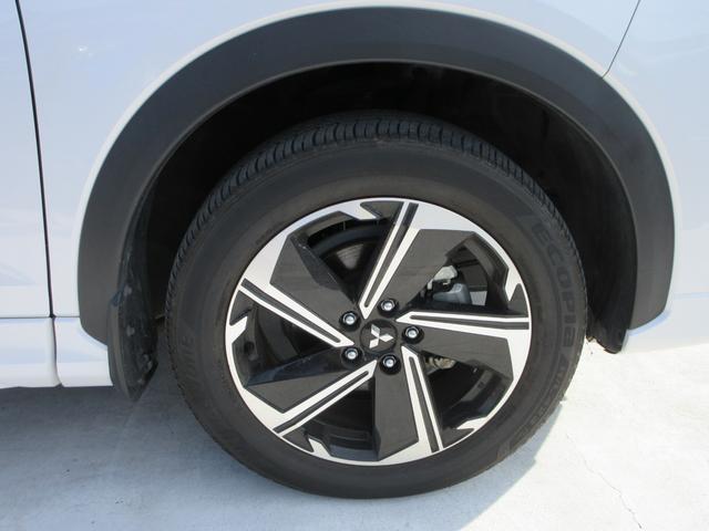 エクリプスクロスPHEV P 4WD 純正8インチナビ フルセグTV 全周囲カメラ レーダークルーズコントロール パドルシフト ドラレコ ETC シートヒーター ステアリングヒーター パワーシート LEDヘッドライト 充電ケーブル(12枚目)