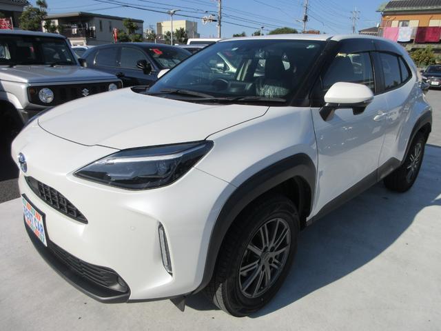 ヤリスクロス ハイブリッドＧ　４ＷＤ　トヨタセーフティセンス　純正８型ナビ　フルセグＴＶ　バックカメラ　レーダークルーズコントロール　ドラレコ　パーキングソナーセンサー　ＬＥＤヘッドライト　フォグ　エンジンスターター　スマートキー（7枚目）