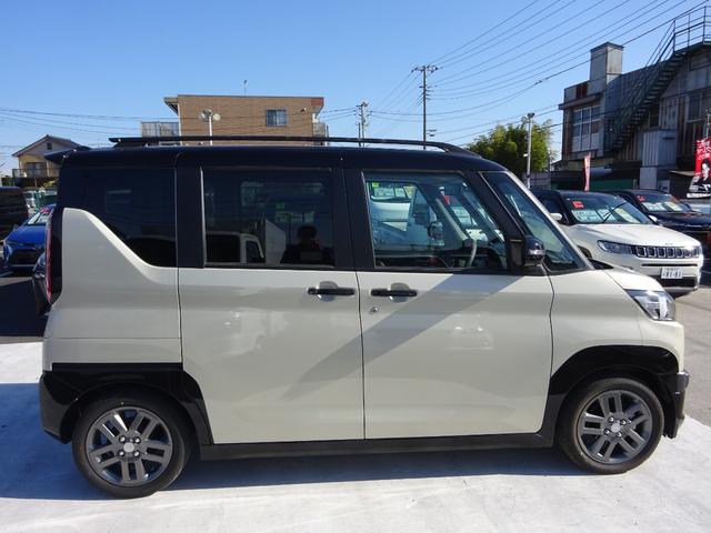 デリカミニ Ｇ　プレミアム　マイパイロット　純正ナビ　フルセグＴＶ　両側パワースライドドア　アラウンドビューモニター　レーンキープアシスト　ＬＥＤヘッドライト　オートライト　オートハイビーム　シートヒーター　ハンドルヒーター（16枚目）