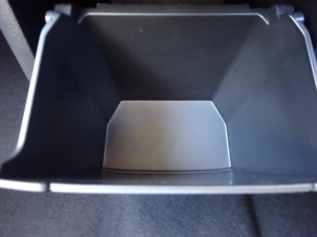 デリカミニ Ｇ　プレミアム　マイパイロット　純正ナビ　フルセグＴＶ　両側パワースライドドア　アラウンドビューモニター　レーンキープアシスト　ＬＥＤヘッドライト　オートライト　オートハイビーム　シートヒーター　ハンドルヒーター（33枚目）