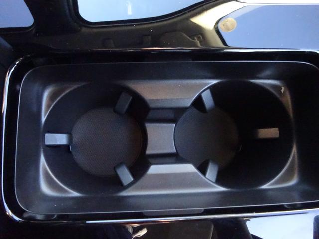 エクリプスクロスPHEV G 4WDマイパイロット 純正8インチナビ フルセグTV パワーバックドア アラウンドビューモニター Bluetooth USB レーンキープアシスト オートライト オートハイビーム シートヒーター(36枚目)