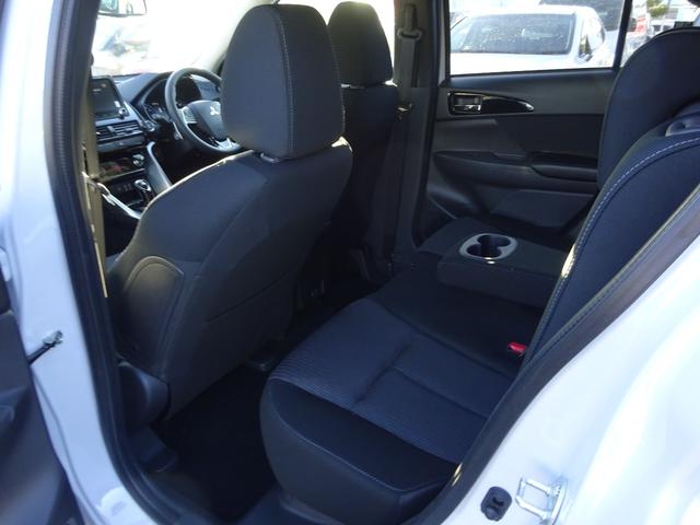 エクリプスクロスPHEV G 4WDマイパイロット 純正8インチナビ フルセグTV パワーバックドア アラウンドビューモニター Bluetooth USB レーンキープアシスト オートライト オートハイビーム シートヒーター(43枚目)