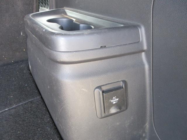 アウトランダーＰＨＥＶ Ｇプレミアムパッケージ　４ＷＤ　本革シート　純正８インチナビ　フルセグＴＶ　全周囲カメラ　パワーバックドア　レーダークルーズコントロール　パドルシフト　ドライブレコーダー　ＥＴＣ　シートヒーター　パワーシート　充電ケーブル（19枚目）