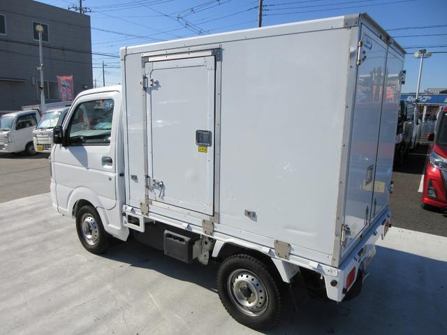 ＮＴ１００クリッパートラック 　４ＷＤ　冷蔵冷凍車　東プレ製　－５℃設定　スライドドア　５速ＭＴ車（19枚目）