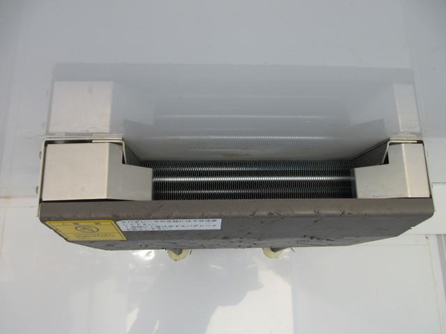 ＮＴ１００クリッパートラック 　４ＷＤ　冷蔵冷凍車　東プレ製　－５℃設定　スライドドア　５速ＭＴ車（22枚目）