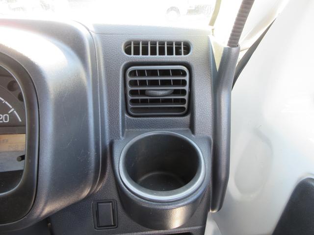 ＮＴ１００クリッパートラック 　４ＷＤ　冷蔵冷凍車　東プレ製　－５℃設定　スライドドア　５速ＭＴ車（32枚目）