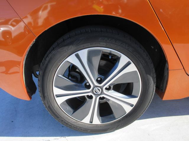 リーフ e+ G プロパイロット 純正9インチナビ フルセグTV 全周囲カメラ BOSEサウンド ドラレコ ETC ハーフレザーシート シートヒーター ステアリングヒーター LEDヘッドライト 急速充電 充電ケーブル(11枚目)