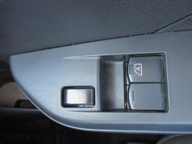 キャラバン ロングDX 低床タイプ ディーゼルターボ 純正ナビ フルセグTV バックカメラ ドライブレコーダー ETC スライドドア キーレスオートライト キーレスエントリー Bluetooth(31枚目)