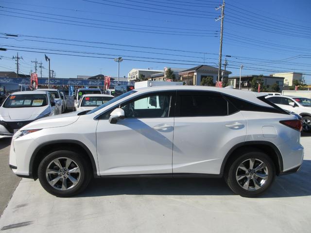 ＲＸ ＲＸ３００　本革シート　純正１２．３インチナビ　フルセグＴＶ　バックカメラ　パワーバックドア　レーダークルーズコントロール　ドラレコ　ＥＴＣ　シートヒーター　パワーシート　純正１８インチＡＷ　ＬＥＤヘッドライト（14枚目）