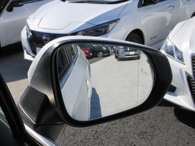 ＲＸ ＲＸ３００　本革シート　純正１２．３インチナビ　フルセグＴＶ　バックカメラ　パワーバックドア　レーダークルーズコントロール　ドラレコ　ＥＴＣ　シートヒーター　パワーシート　純正１８インチＡＷ　ＬＥＤヘッドライト（20枚目）