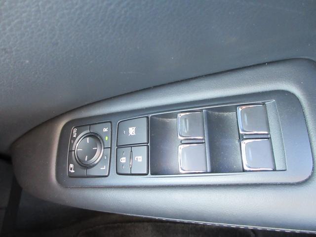 ＲＸ ＲＸ３００　本革シート　純正１２．３インチナビ　フルセグＴＶ　バックカメラ　パワーバックドア　レーダークルーズコントロール　ドラレコ　ＥＴＣ　シートヒーター　パワーシート　純正１８インチＡＷ　ＬＥＤヘッドライト（30枚目）