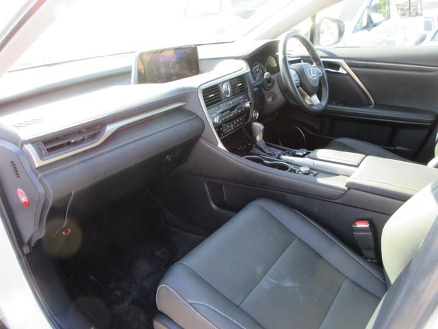 ＲＸ ＲＸ３００　本革シート　純正１２．３インチナビ　フルセグＴＶ　バックカメラ　パワーバックドア　レーダークルーズコントロール　ドラレコ　ＥＴＣ　シートヒーター　パワーシート　純正１８インチＡＷ　ＬＥＤヘッドライト（54枚目）