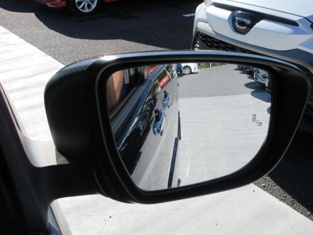 セレナ ｅ－パワー　ハイウェイスターＶ　プロパイロット　純正１０インチナビ　フルセグＴＶ　全周囲カメラ　両側パワースライドドア　ドライブレコーダー　ＥＴＣ　ＬＥＤヘッドライト　スマートルームミラー　ブラインドスポットモニター　インテリキー（19枚目）