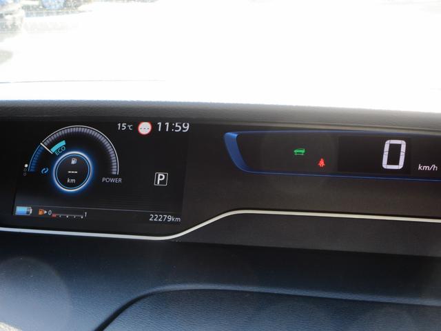 セレナ ｅ－パワー　ハイウェイスターＶ　プロパイロット　純正１０インチナビ　フルセグＴＶ　全周囲カメラ　両側パワースライドドア　ドライブレコーダー　ＥＴＣ　ＬＥＤヘッドライト　スマートルームミラー　ブラインドスポットモニター　インテリキー（21枚目）
