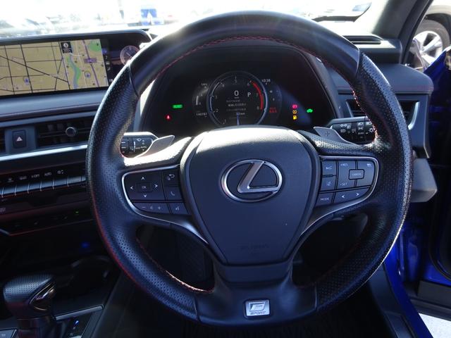 ＵＸ ＵＸ２５０ｈ　Ｆスポーツ　レザーシート　純正１２．３インチナビ　フルセグＴＶ　パワーバックドア　バックカメラ　ＥＴＣ２．０　Ｂｌｕｅｔｏｏｔｈ　ＤＩＳＣ　ＵＳＢ　アダプティブクルーズコントロール　レーンキープアシスト（20枚目）