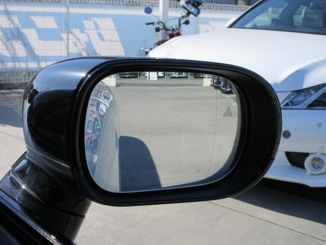 ＭＩＮＩ クーパーＥ　クラシック・トリム　純正ナビ　バックカメラ　クルーズコントロール　ミラーＥＴＣ　ハーフレザーシート　シートヒーター　ステアリングヒーター　ヘッドアップディスプレイ　パークディスタンス　純正１７インチＡＷ（21枚目）