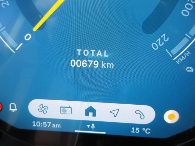 ＭＩＮＩ クーパーＥ　クラシック・トリム　純正ナビ　バックカメラ　クルーズコントロール　ミラーＥＴＣ　ハーフレザーシート　シートヒーター　ステアリングヒーター　ヘッドアップディスプレイ　パークディスタンス　純正１７インチＡＷ（25枚目）