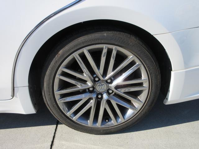 クラウンハイブリッド アスリートＳ　ストラーダナビ　フルセグＴＶ　ドライブレコーダー　ＥＴＣ　クルーズコントロール　パワーシート　ＨＩＤヘッドランプ　フロントフォグ　純正１８インチＡＷ　スマートキー（10枚目）