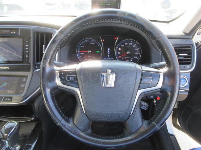 クラウンハイブリッド アスリートＳ　ストラーダナビ　フルセグＴＶ　ドライブレコーダー　ＥＴＣ　クルーズコントロール　パワーシート　ＨＩＤヘッドランプ　フロントフォグ　純正１８インチＡＷ　スマートキー（20枚目）