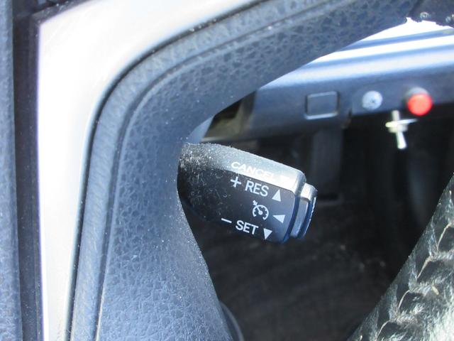 クラウンハイブリッド アスリートＳ　ストラーダナビ　フルセグＴＶ　ドライブレコーダー　ＥＴＣ　クルーズコントロール　パワーシート　ＨＩＤヘッドランプ　フロントフォグ　純正１８インチＡＷ　スマートキー（25枚目）