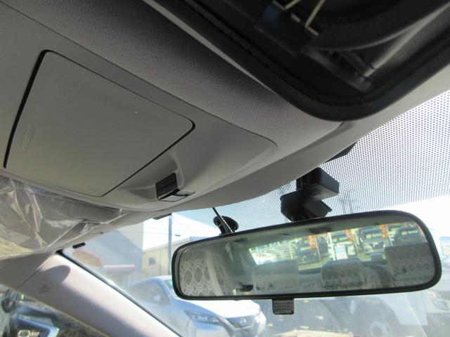 クラウンハイブリッド アスリートＳ　ストラーダナビ　フルセグＴＶ　ドライブレコーダー　ＥＴＣ　クルーズコントロール　パワーシート　ＨＩＤヘッドランプ　フロントフォグ　純正１８インチＡＷ　スマートキー（27枚目）