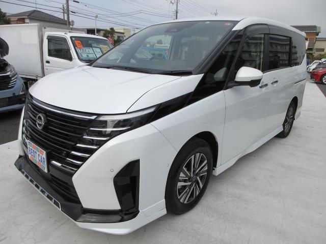 セレナ ｅ－パワー　ハイウェイスターＶ　純正エアロ　プロパイロット　純正１２．３型ナビ　フルセグＴＶ　後席フリップダウンモニター　全周囲カメラ　両側パワースライドドア　ＥＴＣ　インテリジェントルームミラー　ＬＥＤヘッドライト　インテリキー（7枚目）