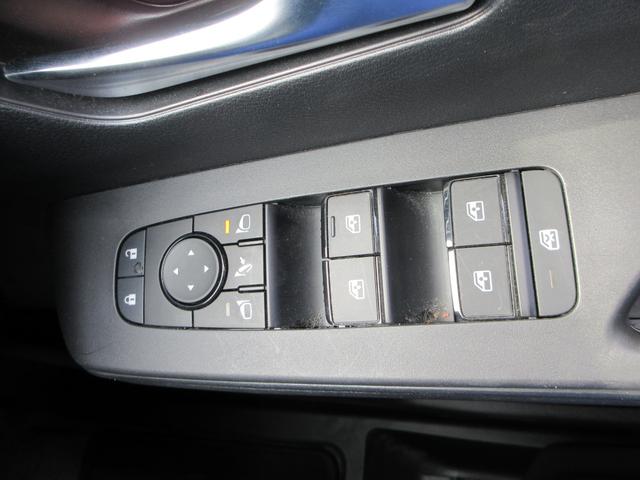 セレナ ｅ－パワー　ハイウェイスターＶ　純正エアロ　プロパイロット　純正１２．３型ナビ　フルセグＴＶ　後席フリップダウンモニター　全周囲カメラ　両側パワースライドドア　ＥＴＣ　インテリジェントルームミラー　ＬＥＤヘッドライト　インテリキー（28枚目）