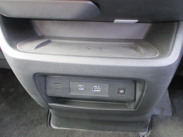 セレナ ｅ－パワー　ハイウェイスターＶ　純正エアロ　プロパイロット　純正１２．３型ナビ　フルセグＴＶ　後席フリップダウンモニター　全周囲カメラ　両側パワースライドドア　ＥＴＣ　インテリジェントルームミラー　ＬＥＤヘッドライト　インテリキー（40枚目）