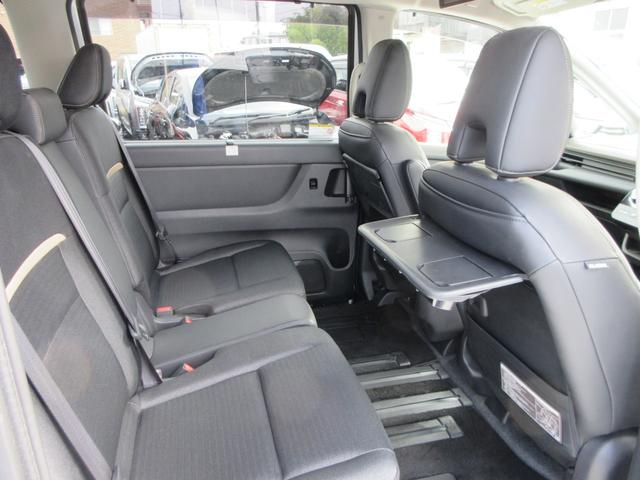 セレナ ｅ－パワー　ハイウェイスターＶ　純正エアロ　プロパイロット　純正１２．３型ナビ　フルセグＴＶ　後席フリップダウンモニター　全周囲カメラ　両側パワースライドドア　ＥＴＣ　インテリジェントルームミラー　ＬＥＤヘッドライト　インテリキー（45枚目）