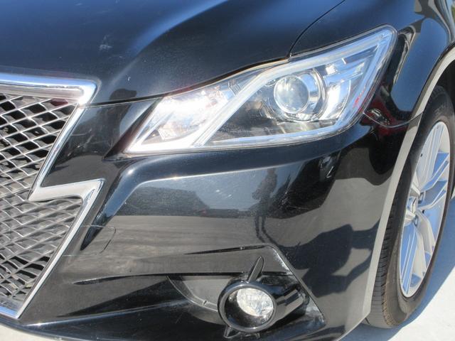 クラウン アスリートｉ－Ｆｏｕｒ　４ＷＤ　純正８インチナビ　フルセグＴＶ　バックカメラ　クルーズコントロール　ドライブレコーダー　ＥＴＣ　キセノンランプ　純正１７インチＡＷ　スマートキー　Ｂｌｕｅｔｏｏｔｈ　寒冷地仕様　ワンオーナー（8枚目）