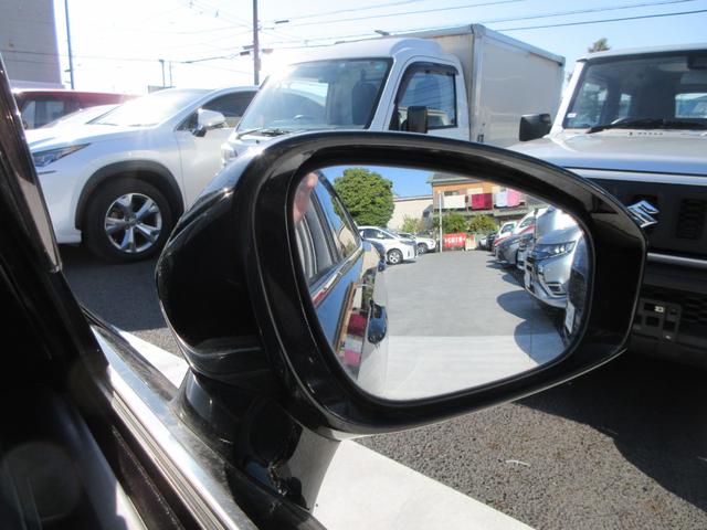 クラウン アスリートｉ－Ｆｏｕｒ　４ＷＤ　純正８インチナビ　フルセグＴＶ　バックカメラ　クルーズコントロール　ドライブレコーダー　ＥＴＣ　キセノンランプ　純正１７インチＡＷ　スマートキー　Ｂｌｕｅｔｏｏｔｈ　寒冷地仕様　ワンオーナー（19枚目）