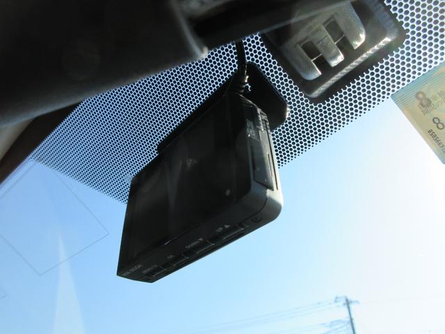 クラウン アスリートｉ－Ｆｏｕｒ　４ＷＤ　純正８インチナビ　フルセグＴＶ　バックカメラ　クルーズコントロール　ドライブレコーダー　ＥＴＣ　キセノンランプ　純正１７インチＡＷ　スマートキー　Ｂｌｕｅｔｏｏｔｈ　寒冷地仕様　ワンオーナー（26枚目）