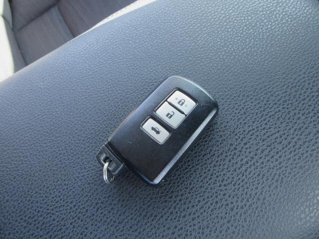 クラウン アスリートｉ－Ｆｏｕｒ　４ＷＤ　純正８インチナビ　フルセグＴＶ　バックカメラ　クルーズコントロール　ドライブレコーダー　ＥＴＣ　キセノンランプ　純正１７インチＡＷ　スマートキー　Ｂｌｕｅｔｏｏｔｈ　寒冷地仕様　ワンオーナー（52枚目）