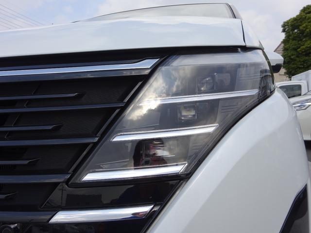 セレナ e-パワー ハイウェイスターV プロパイロット 純正9インチナビ フルセグTV 両側パワースライドドア アラウンドビューモニター ETC2.0 ブラインドスポットモニター レーンキープアシスト デジタルインナーミラー 寒冷地仕様(8枚目)