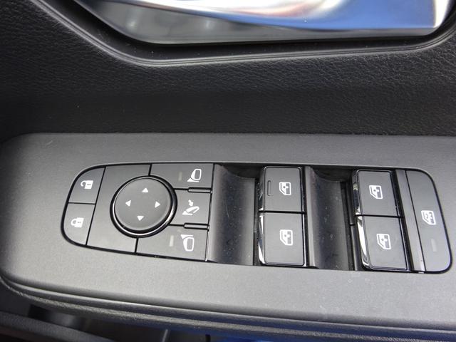 セレナ e-パワー ハイウェイスターV プロパイロット 純正9インチナビ フルセグTV 両側パワースライドドア アラウンドビューモニター ETC2.0 ブラインドスポットモニター レーンキープアシスト デジタルインナーミラー 寒冷地仕様(26枚目)