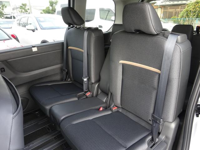 セレナ e-パワー ハイウェイスターV プロパイロット 純正9インチナビ フルセグTV 両側パワースライドドア アラウンドビューモニター ETC2.0 ブラインドスポットモニター レーンキープアシスト デジタルインナーミラー 寒冷地仕様(42枚目)