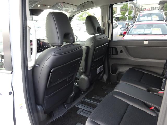 セレナ e-パワー ハイウェイスターV プロパイロット 純正9インチナビ フルセグTV 両側パワースライドドア アラウンドビューモニター ETC2.0 ブラインドスポットモニター レーンキープアシスト デジタルインナーミラー 寒冷地仕様(43枚目)