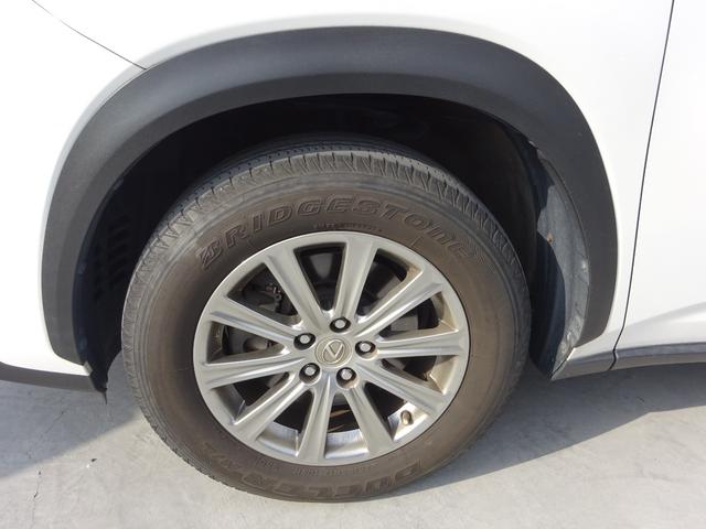 ＮＸ ＮＸ２００ｔ　Ｉパッケージ　レザーシート　純正ナビ　フルセグＴＶ　バックカメラ　ドライブレコーダー　ＥＴＣ　Ｂｌｕｅｔｏｏｔｈ　ＤＩＳＣ　ＵＳＢ　クルーズコントロール　レーンキープアシスト　メモリー付きパワーシート（10枚目）