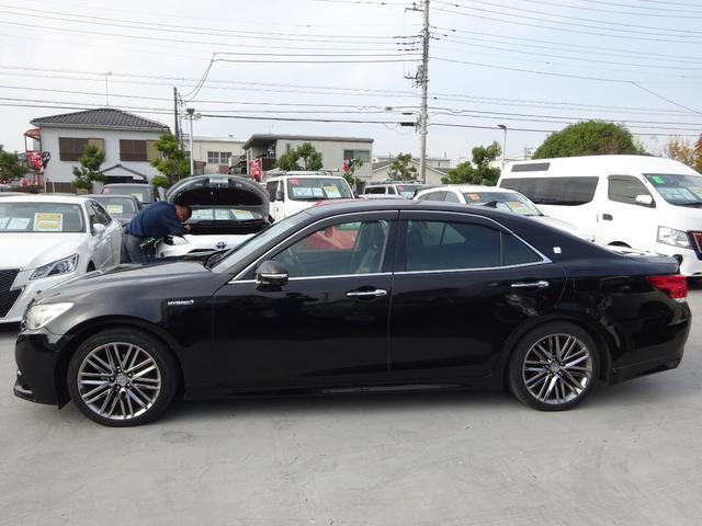 クラウンハイブリッド アスリートＧ　レザーシート　純正ナビ　フルセグＴＶ　バックカメラ　ドライブレコーダー　ＥＴＣ　Ｂｌｕｅｔｏｏｔｈ　ＤＩＳＣ　ＵＳＢ　クルーズコントロール　メモリー付きパワーシート　オートライト　オートハイビーム（9枚目）