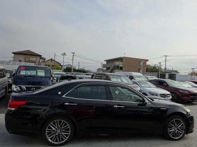 クラウンハイブリッド アスリートＧ　レザーシート　純正ナビ　フルセグＴＶ　バックカメラ　ドライブレコーダー　ＥＴＣ　Ｂｌｕｅｔｏｏｔｈ　ＤＩＳＣ　ＵＳＢ　クルーズコントロール　メモリー付きパワーシート　オートライト　オートハイビーム（16枚目）