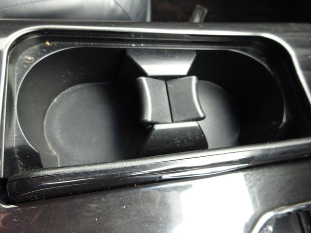 クラウンハイブリッド アスリートＧ　レザーシート　純正ナビ　フルセグＴＶ　バックカメラ　ドライブレコーダー　ＥＴＣ　Ｂｌｕｅｔｏｏｔｈ　ＤＩＳＣ　ＵＳＢ　クルーズコントロール　メモリー付きパワーシート　オートライト　オートハイビーム（37枚目）