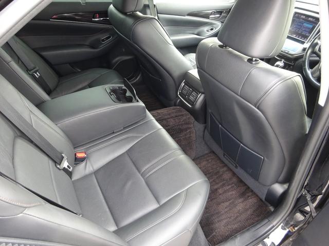 クラウンハイブリッド アスリートＧ　レザーシート　純正ナビ　フルセグＴＶ　バックカメラ　ドライブレコーダー　ＥＴＣ　Ｂｌｕｅｔｏｏｔｈ　ＤＩＳＣ　ＵＳＢ　クルーズコントロール　メモリー付きパワーシート　オートライト　オートハイビーム（43枚目）